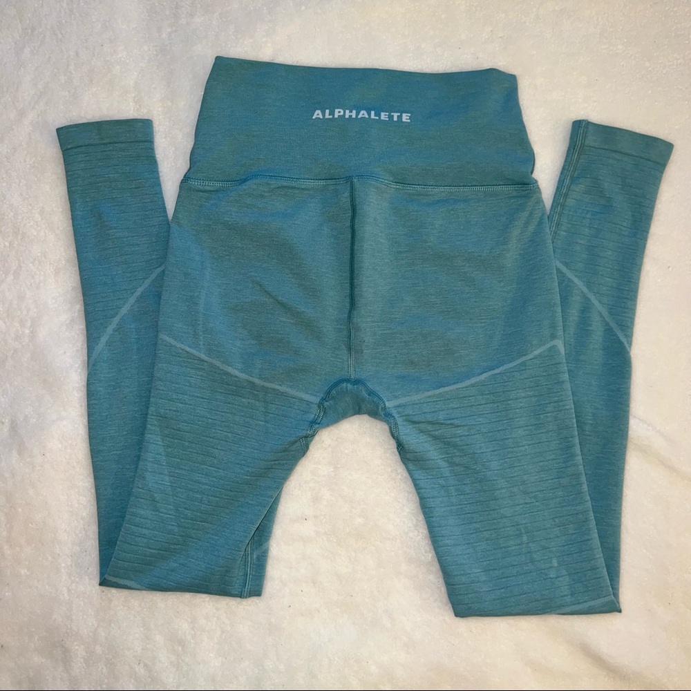 Alphalete Revival Legging Gem